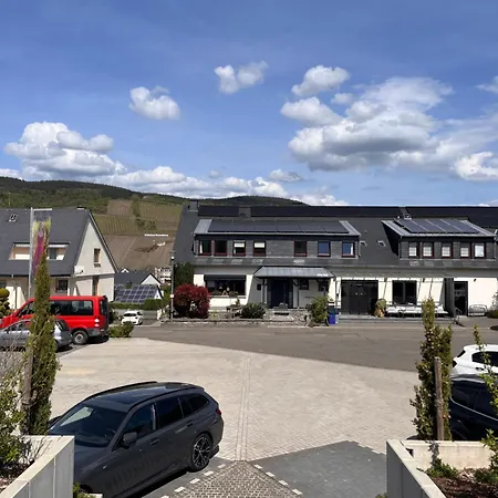 Weingut Zenz-pohl * Kinheim